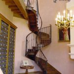 Escalier de la salle des archives du chateau de La Rochefoucauld